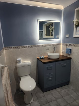 review image 0