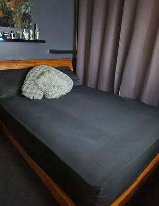 review image 0