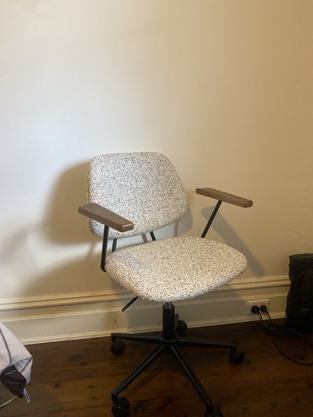 review image 0