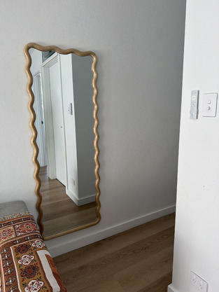review image 0