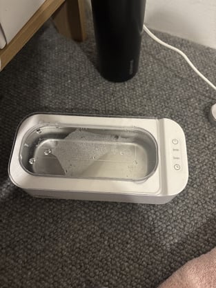 review image 0