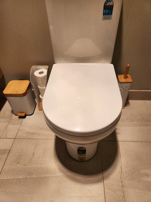 review image 0