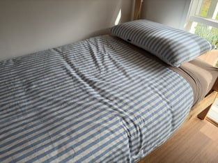 review image 0