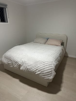 review image 0