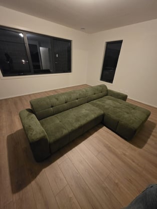 review image 0