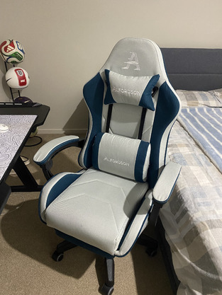 review image 0