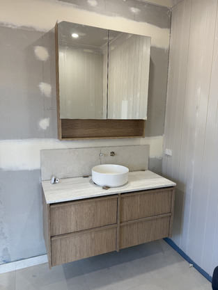 review image 0