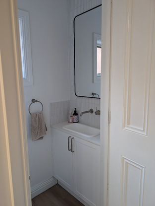 review image 0