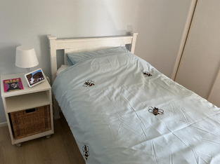 review image 0