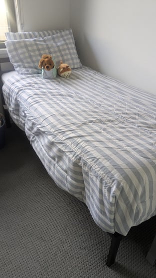 review image 0