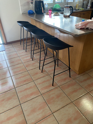 review image 0