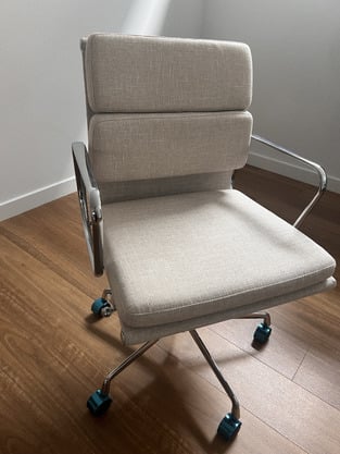 review image 0