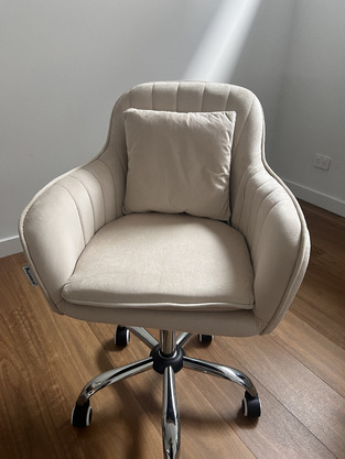 review image 0