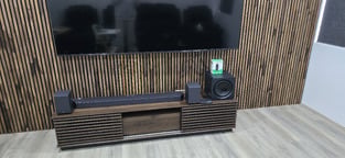 review image 0