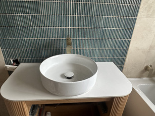 review image 0