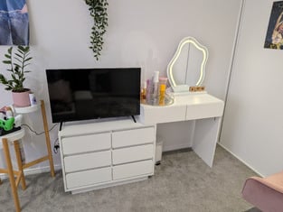 review image 0