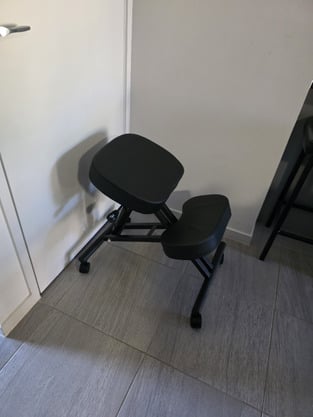 review image 0