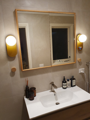 review image 0