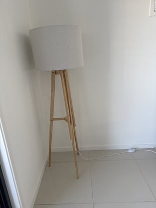 review image 0