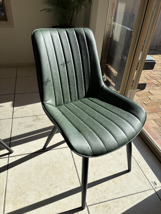 review image 0