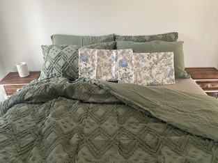 review image 0