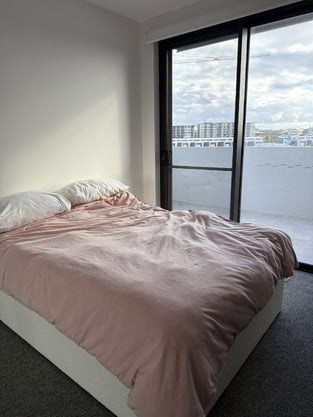 review image 0