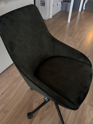 review image 0