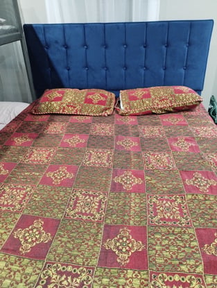 review image 0