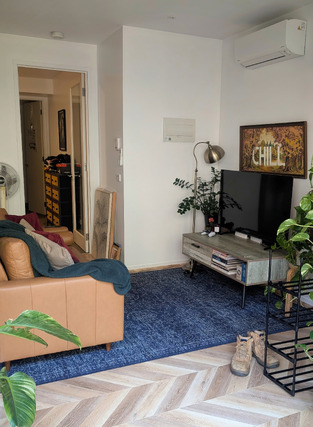 review image 0