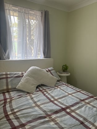 review image 0