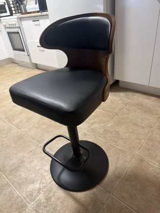 review image 0