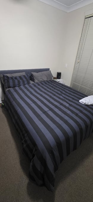 review image 0