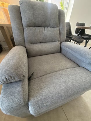 review image 0