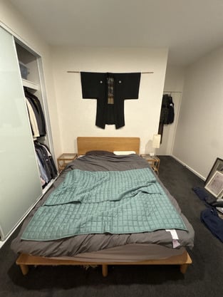 review image 0