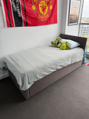 review image 0
