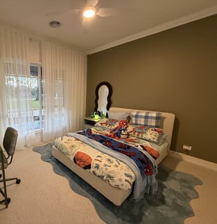 review image 0