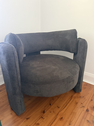 review image 0