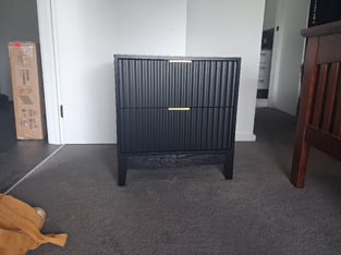 review image 0