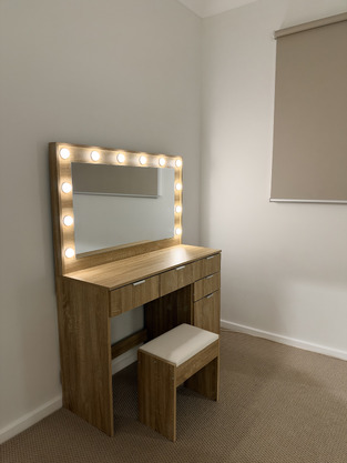 review image 0