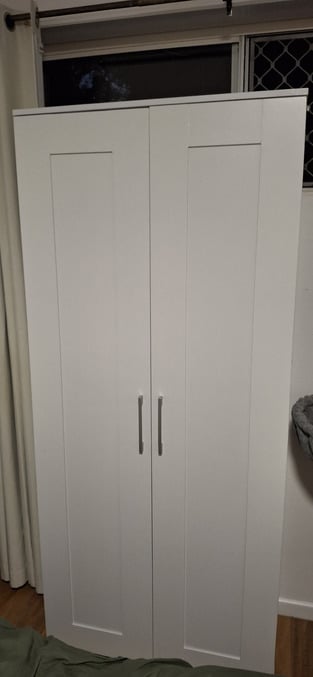 review image 0