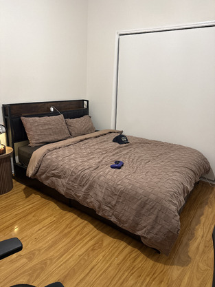 review image 0