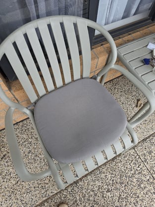 review image 0