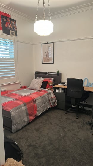review image 0