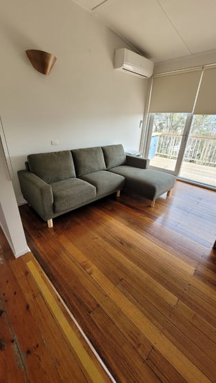 review image 0