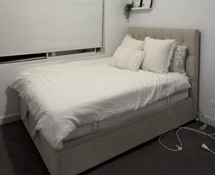 review image 0