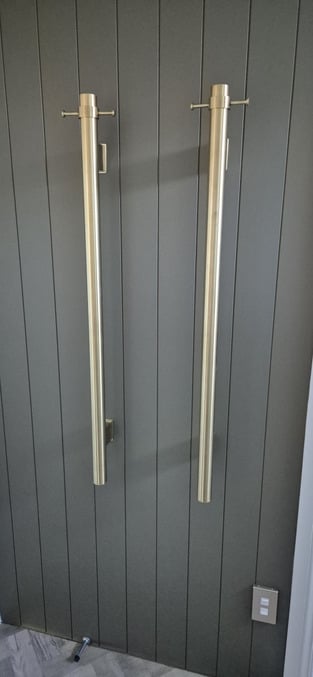 review image 0