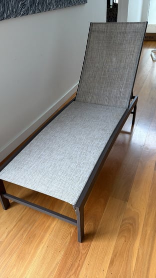 review image 0
